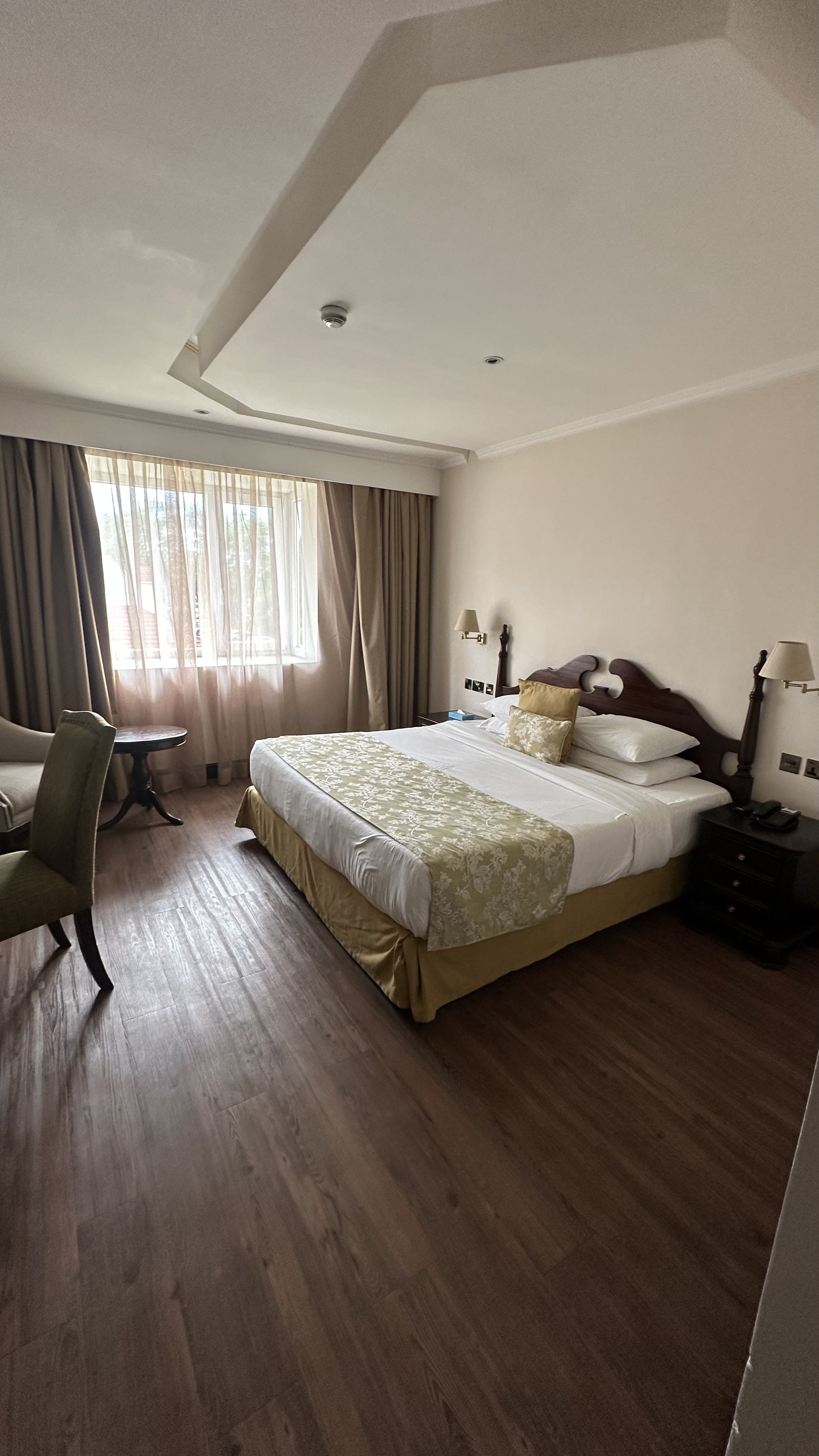 Midland Hotel Nakuru grounds